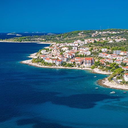 Apartments Boomerang Rogoznica  Luaran gambar