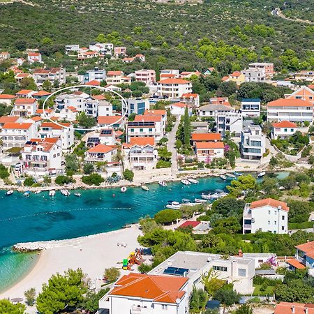 Apartments Boomerang Rogoznica  Luaran gambar