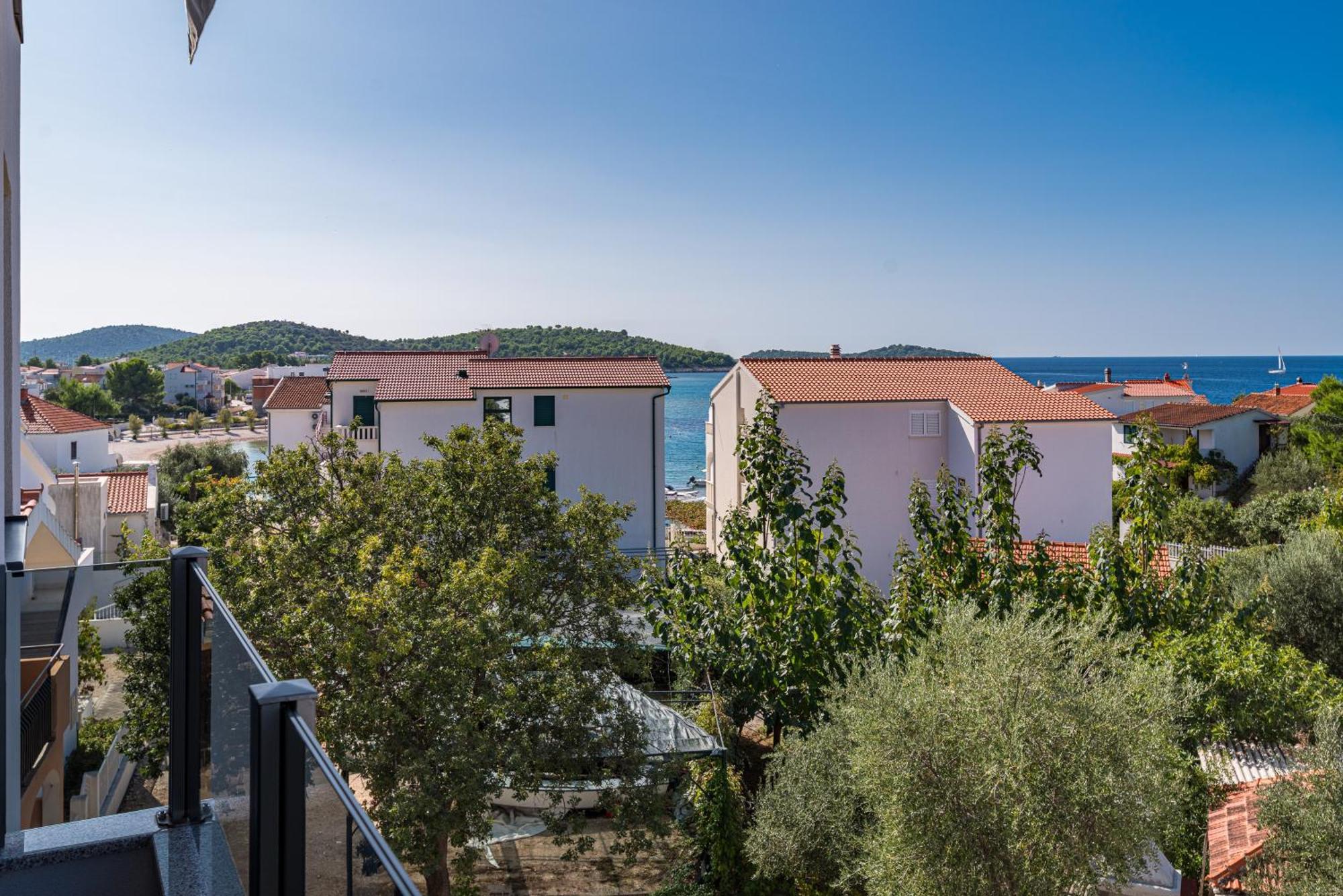 Apartments Boomerang Rogoznica  Luaran gambar