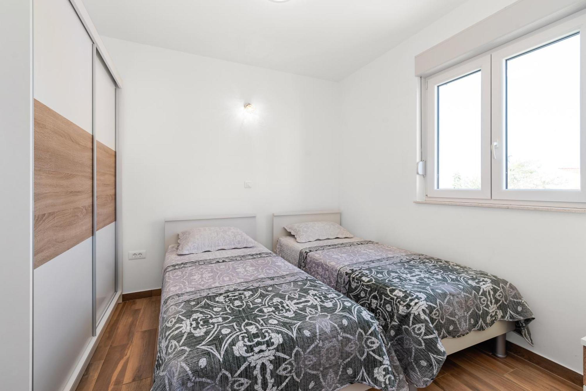 Apartments Boomerang Rogoznica  Luaran gambar