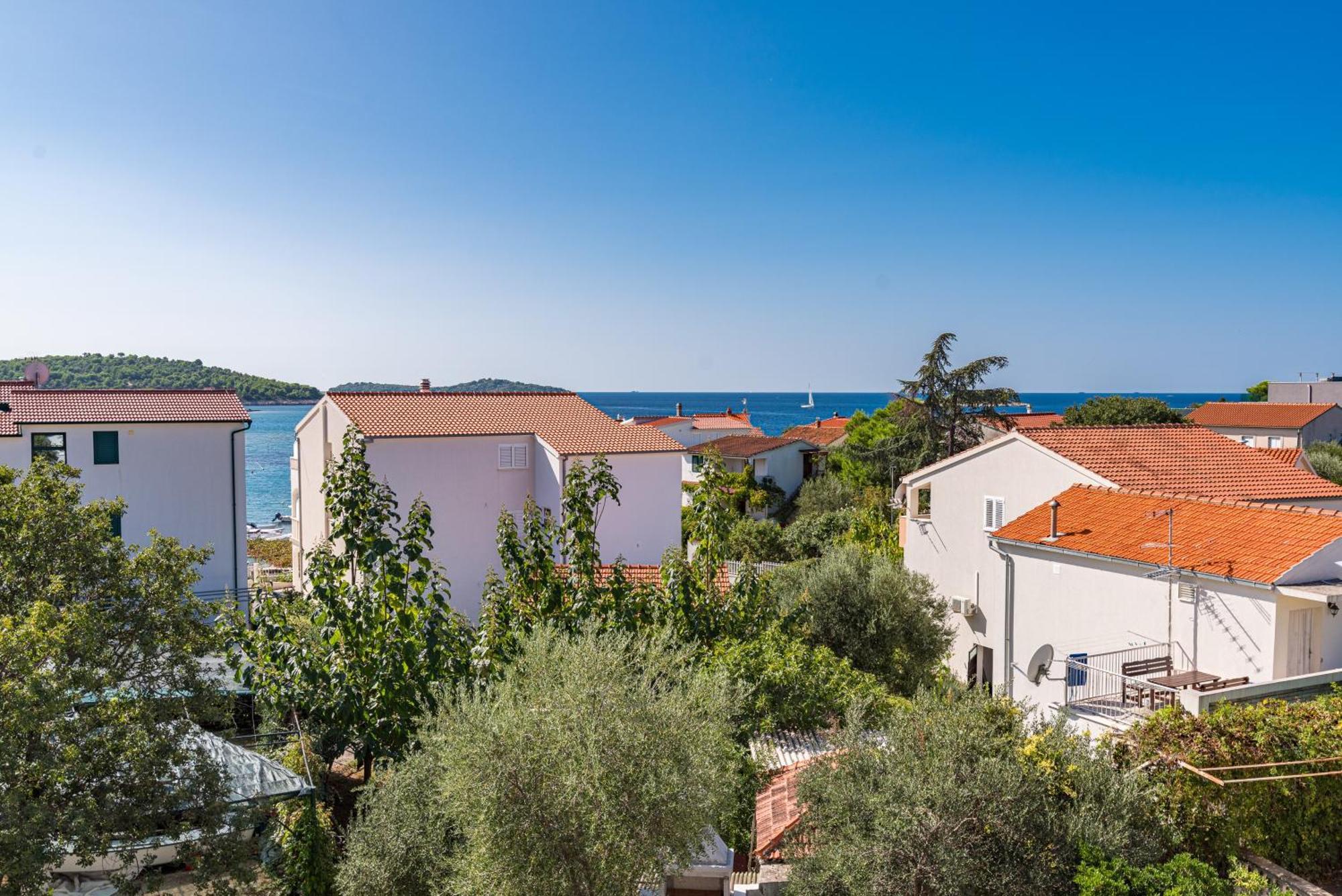 Apartments Boomerang Rogoznica  Luaran gambar