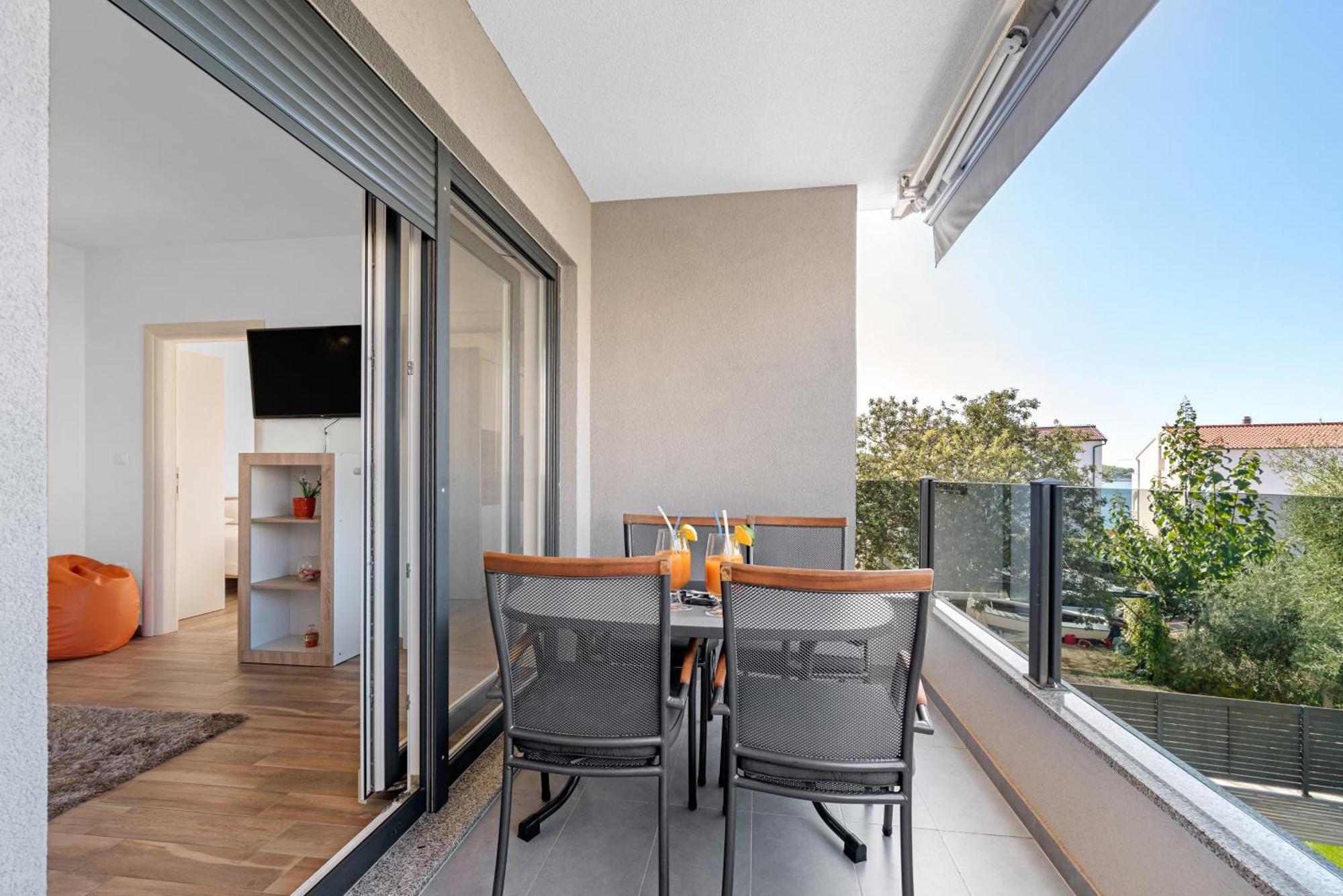 Apartments Boomerang Rogoznica  Luaran gambar