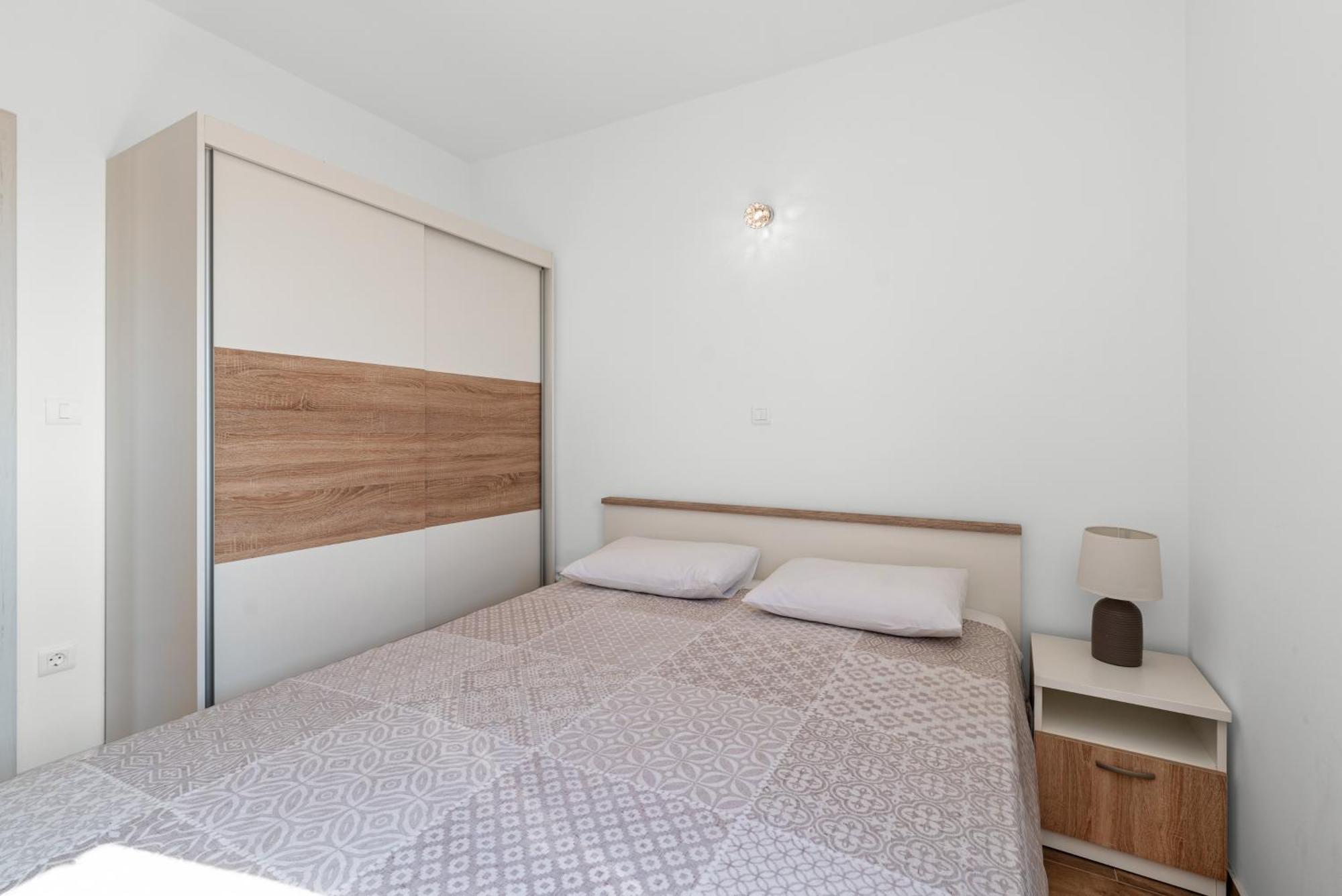 Apartments Boomerang Rogoznica  Bilik gambar